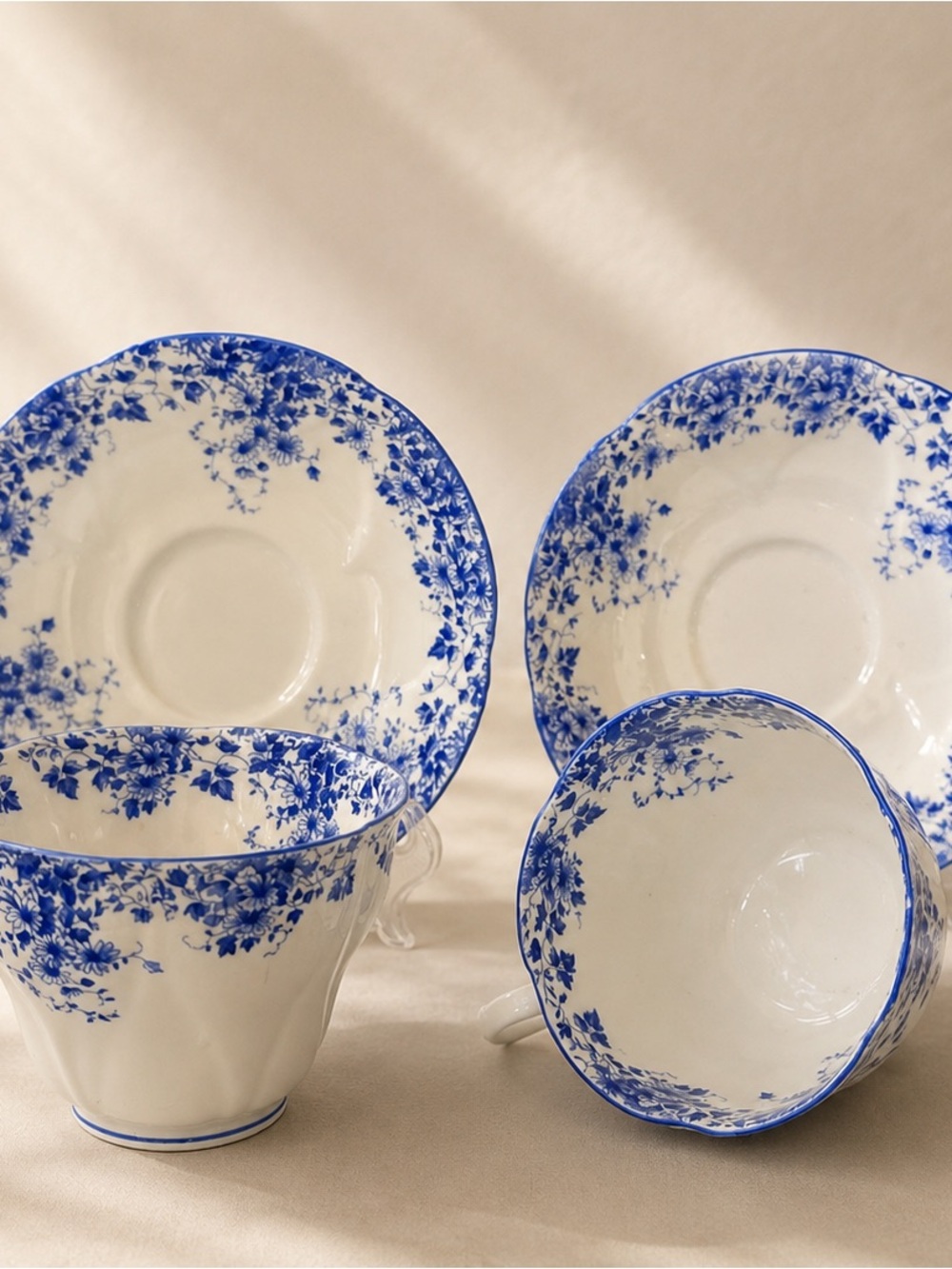 Royal Albert teacups and saicer set